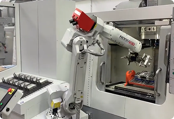 Robot intégré sur une machine-outil pilotée par MASSO
